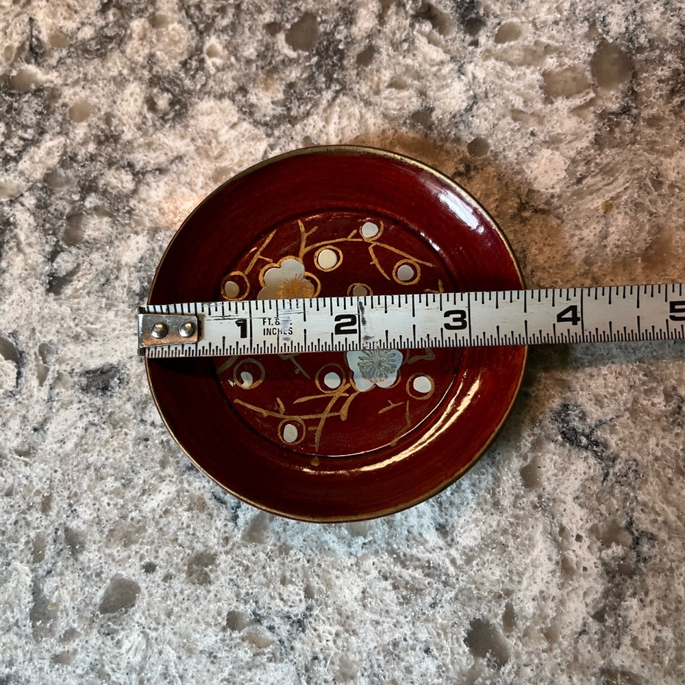 Vintage Lacquerware Stackable Coasters - Picture 3 of 3